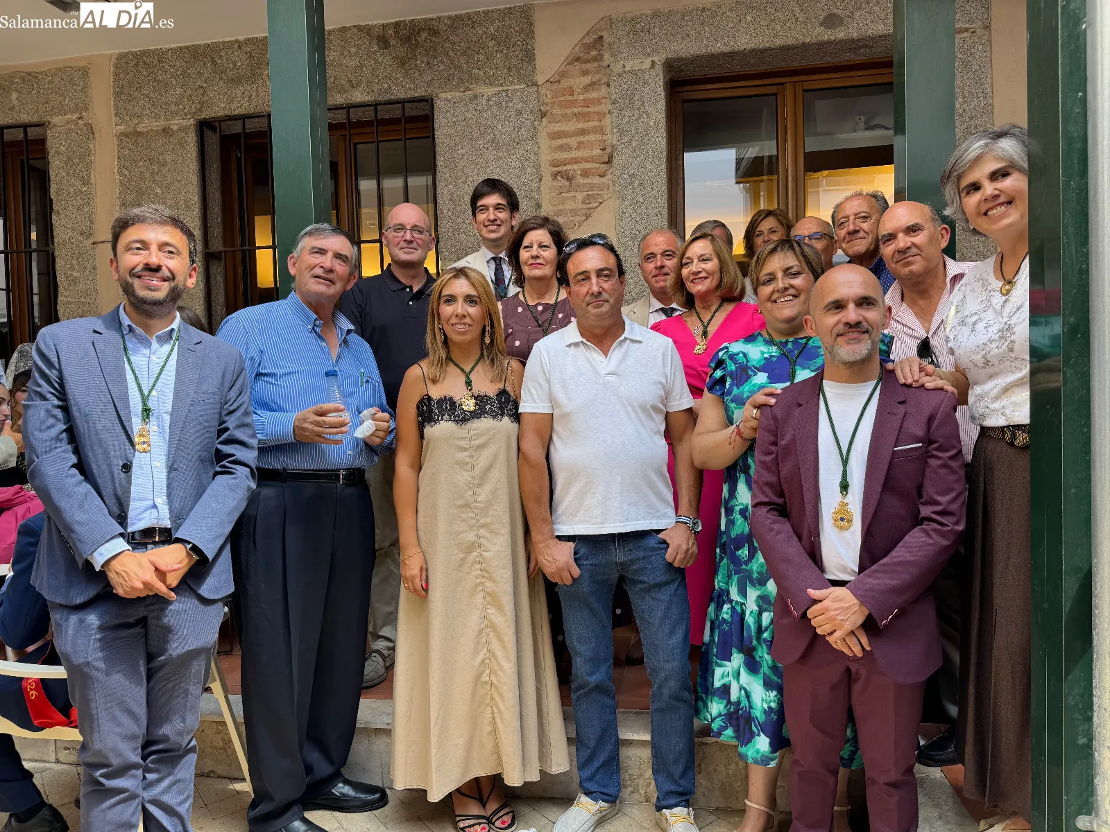 Foto 4 - Carmen &Aacute;vila apela a la uni&oacute;n de los alcaldes y reclama servicios de calidad, bomberos profesionales y m&aacute;s Guardia Civil para el medio rural en la recepci&oacute;n de las Ferias y Fiestas