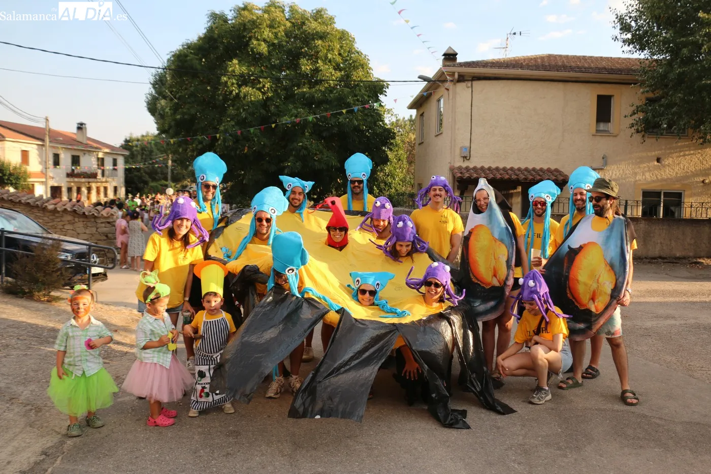 Desfile de disfraces en Monleras / CORRAL