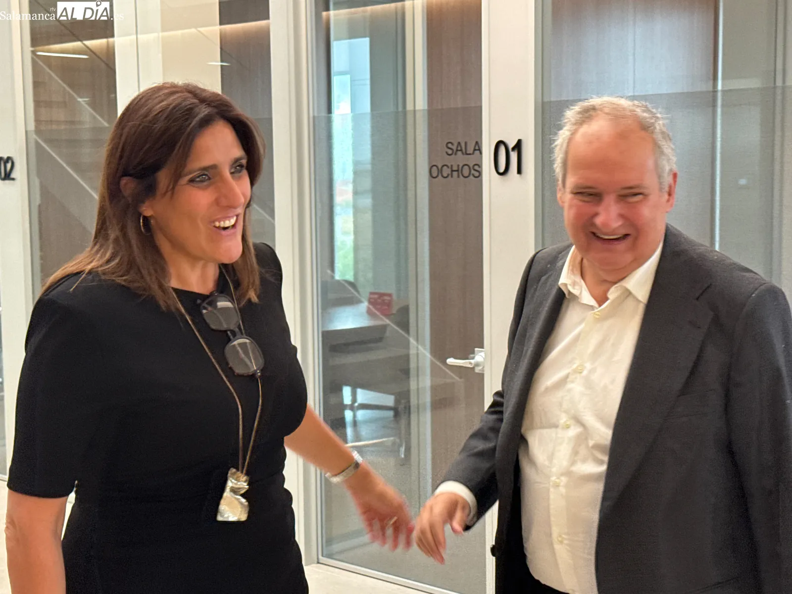 Foto 6 - El ministro Jordi Hereu, sorprendido en su visita a Pe&ntilde;aranda y destaca a Dulca como "magn&iacute;fico ejemplo" de modernizaci&oacute;n industrial