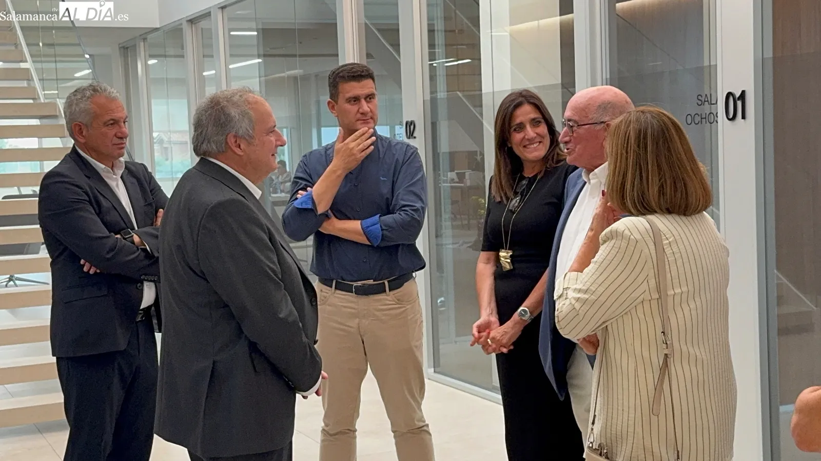 Foto 3 - El ministro Jordi Hereu, sorprendido en su visita a Pe&ntilde;aranda y destaca a Dulca como "magn&iacute;fico ejemplo" de modernizaci&oacute;n industrial