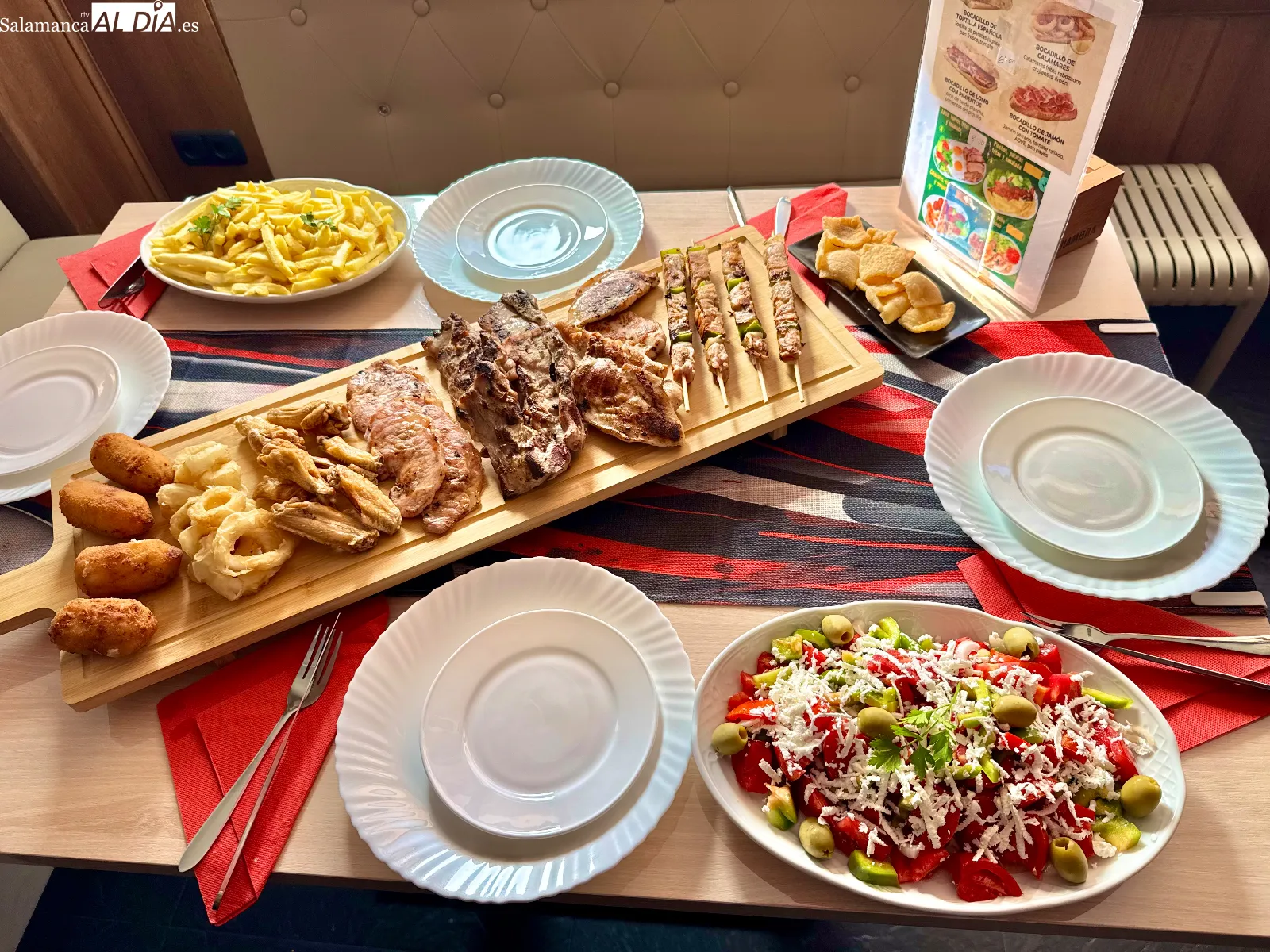 Foto 9 - De los desayunos a la mesa y mantel: Bar El Atril presenta sus sabrosas propuestas