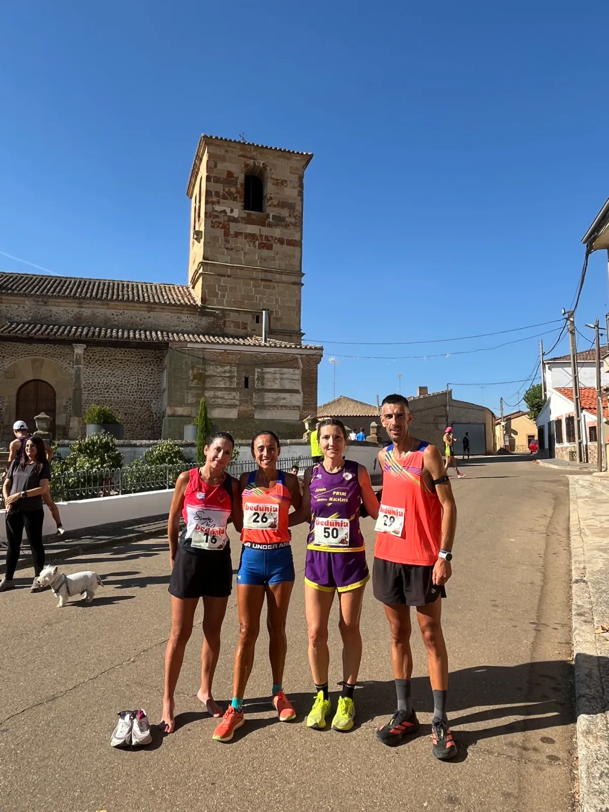 Foto 3 - Tom&aacute;s S&aacute;nchez y Esther Cruz ganan el VIII Cross La Rubialada de Parada de Rubiales
