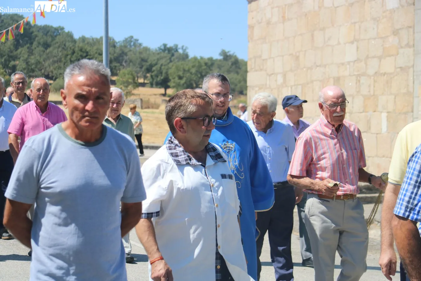 Procesión y subasta del roscón en Cerezal de Peñahorcada / ARIAS