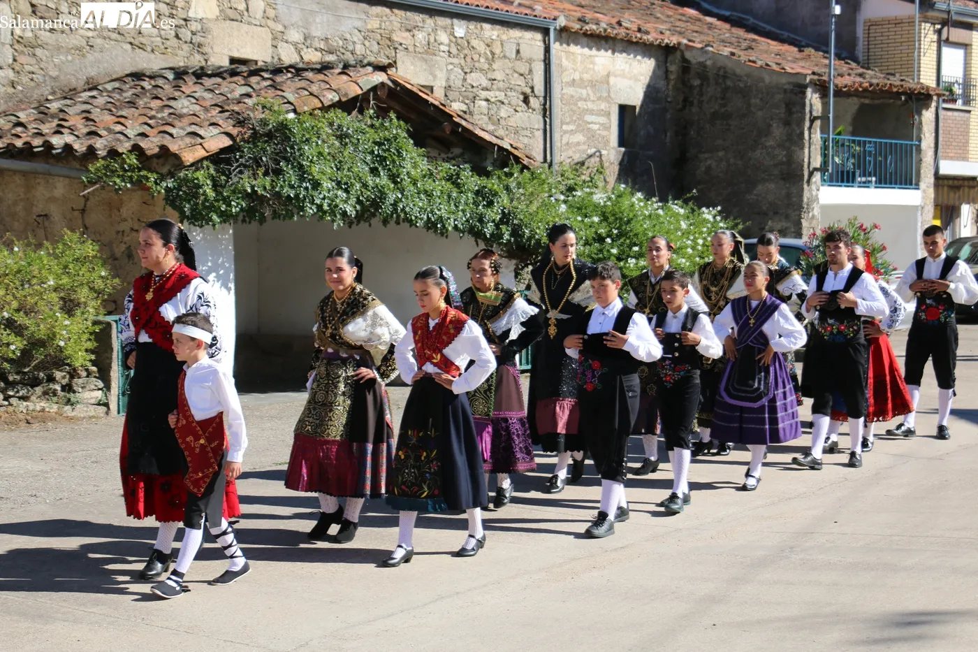 Fiesta de las Madrinas en Encinasola de los Comendadores / CORRAL