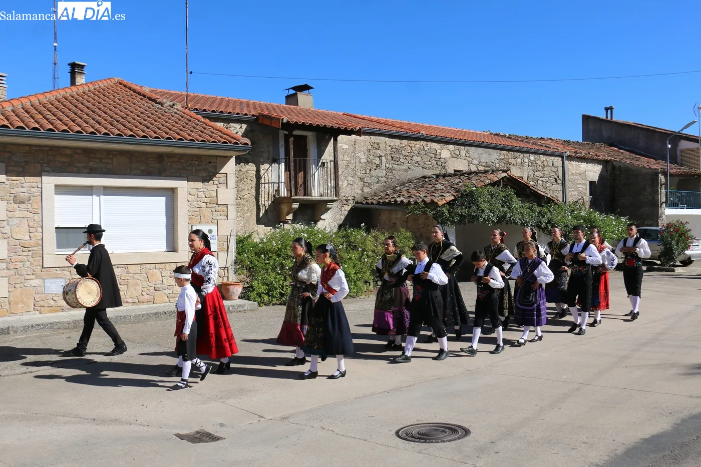 Fiesta de las Madrinas en Encinasola de los Comendadores / CORRAL
