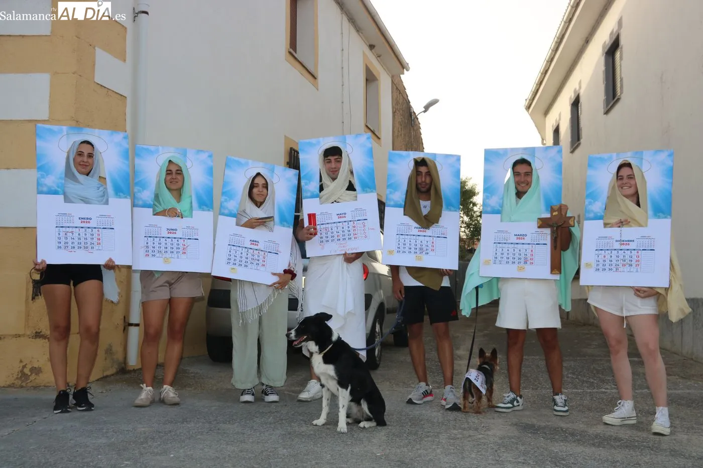 Fiesta de disfraces de las fiestas de Almendra / ARIAS