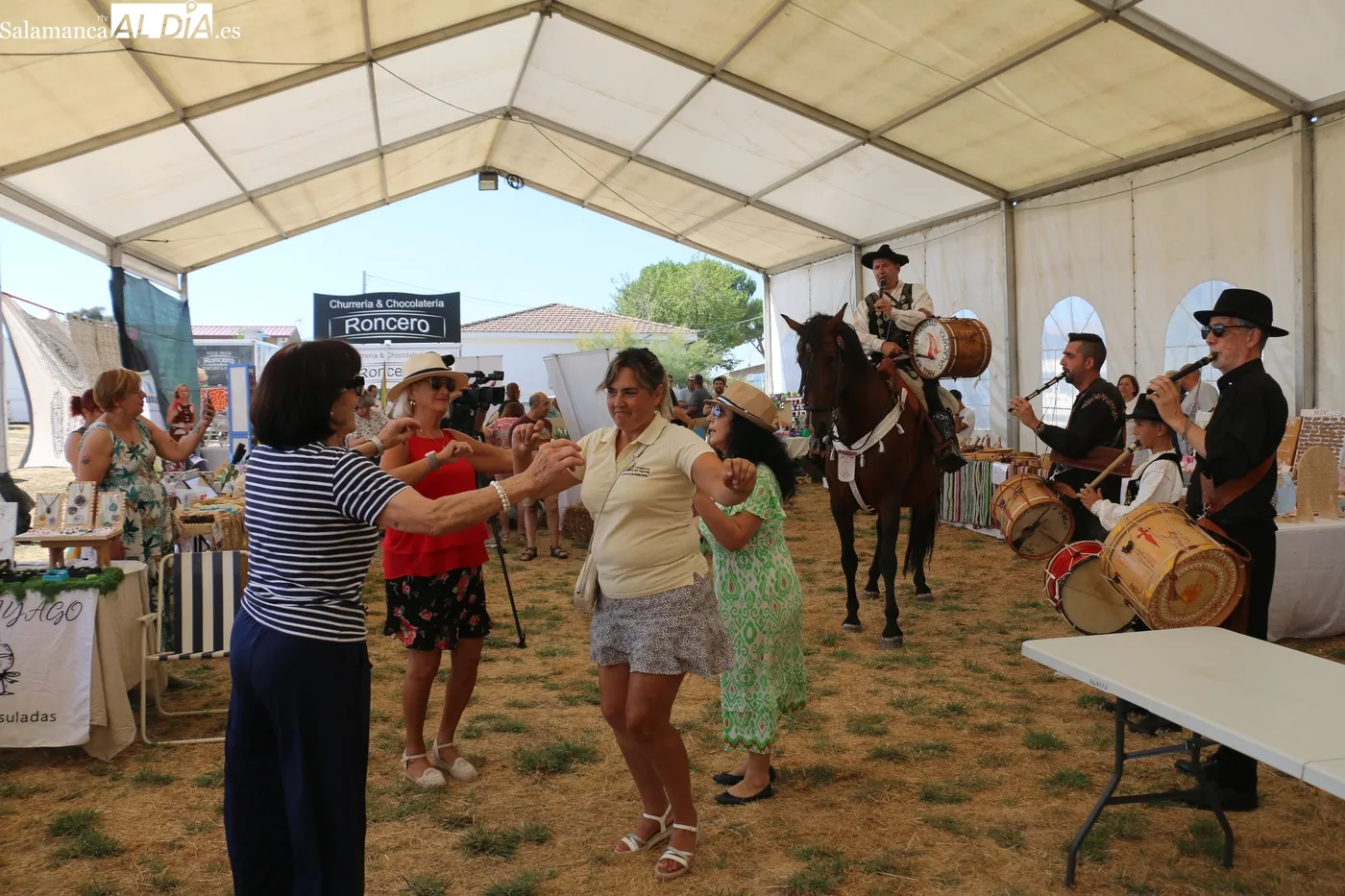 La feria de Peralejos de Abajo ha servido para reivindicar el medio rural / CORRAL