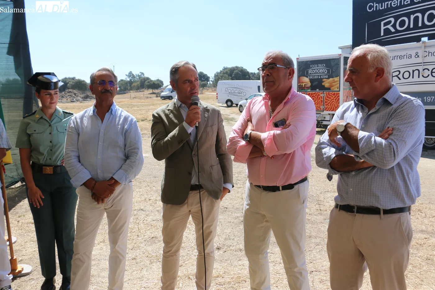 La feria de Peralejos de Abajo ha servido para reivindicar el medio rural / CORRAL