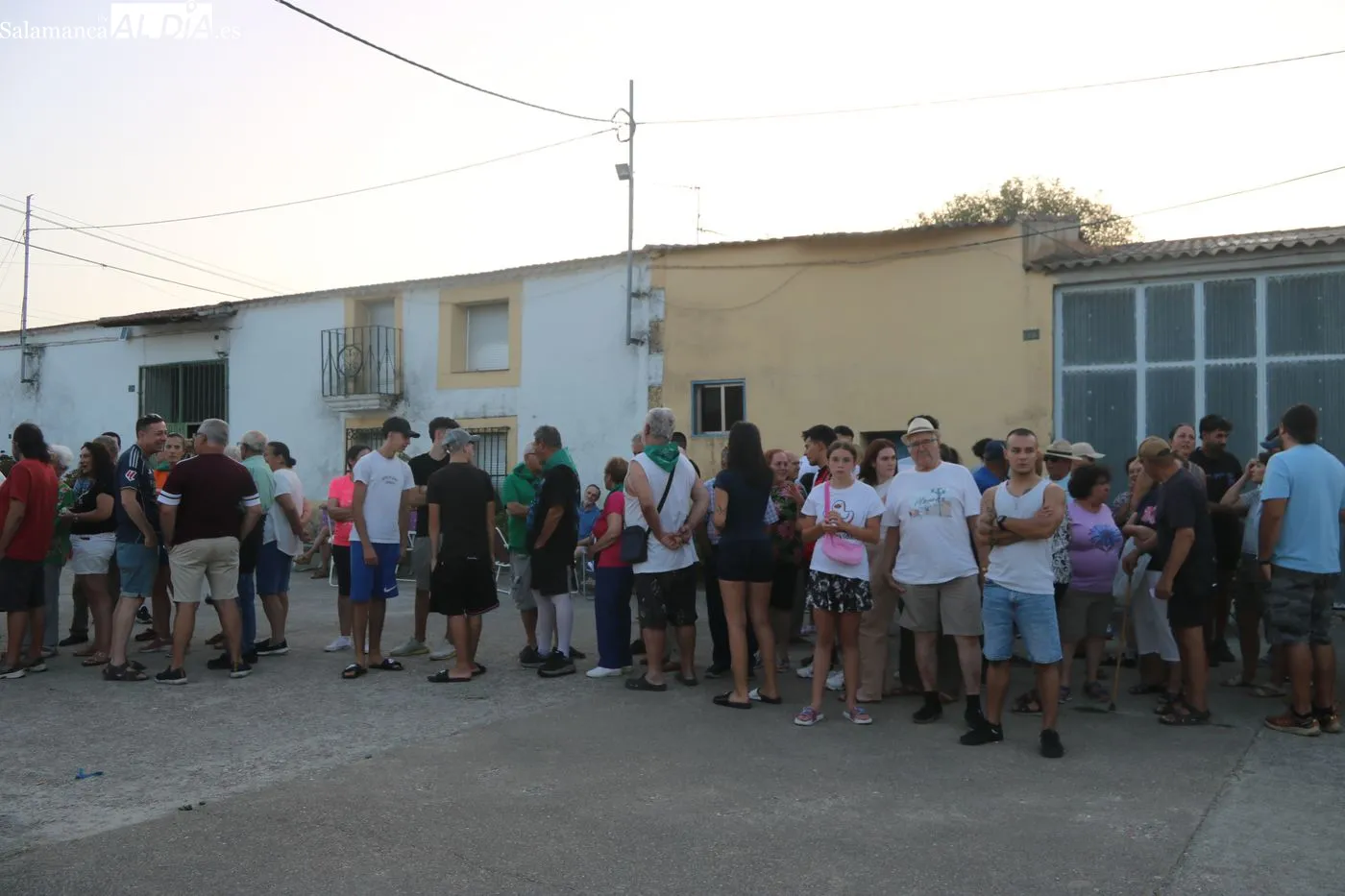 Merienda popular de las fiestas de Almendra / ARIAS