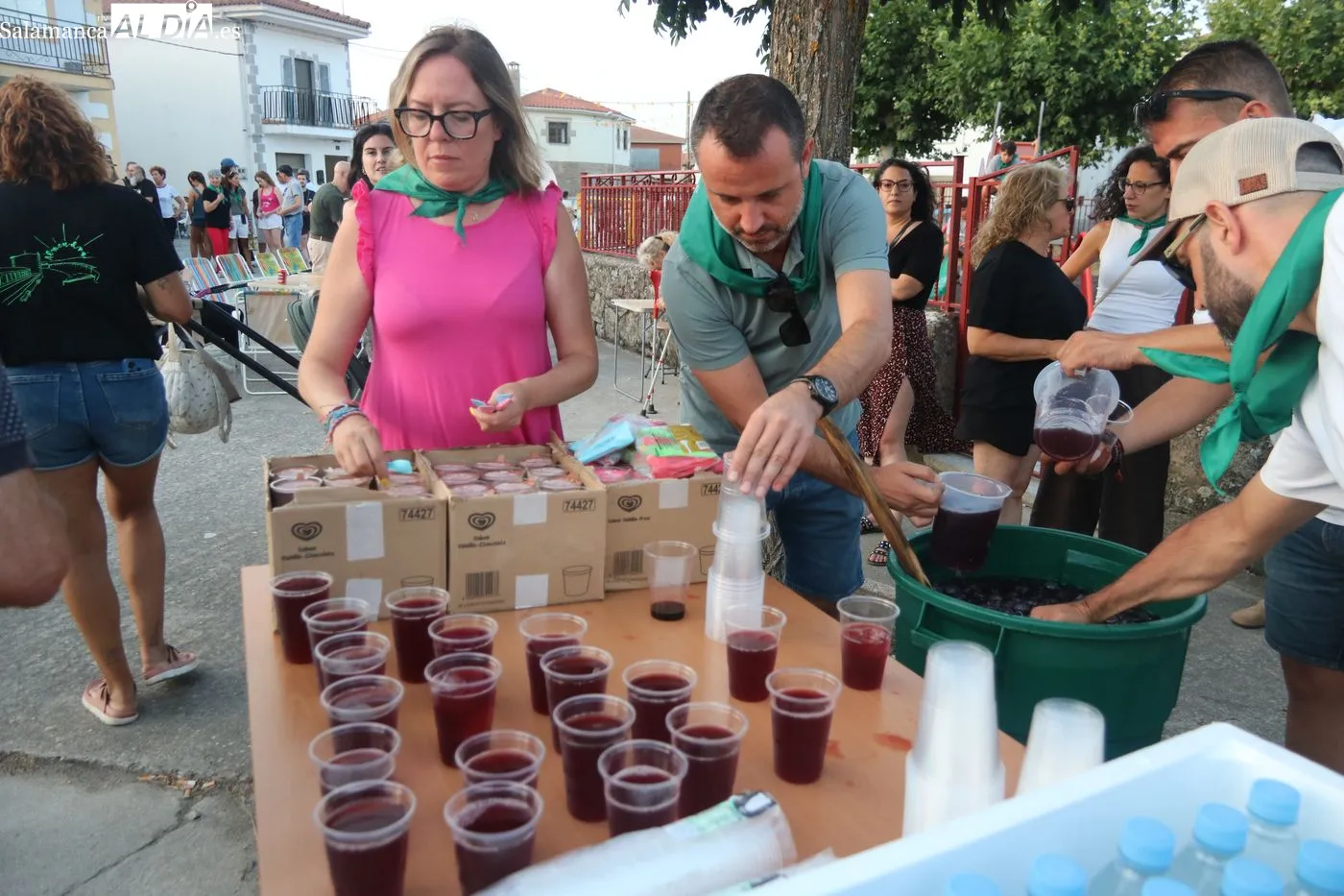 Merienda popular de las fiestas de Almendra / ARIAS