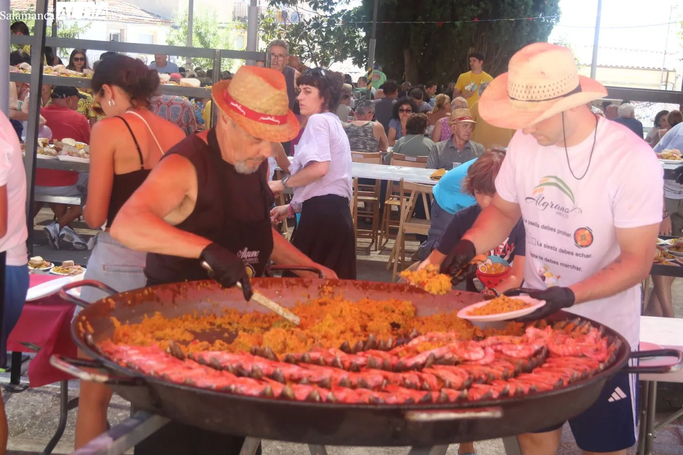 Paellada popular de las fiestas estivales de Monleras / ARIAS
