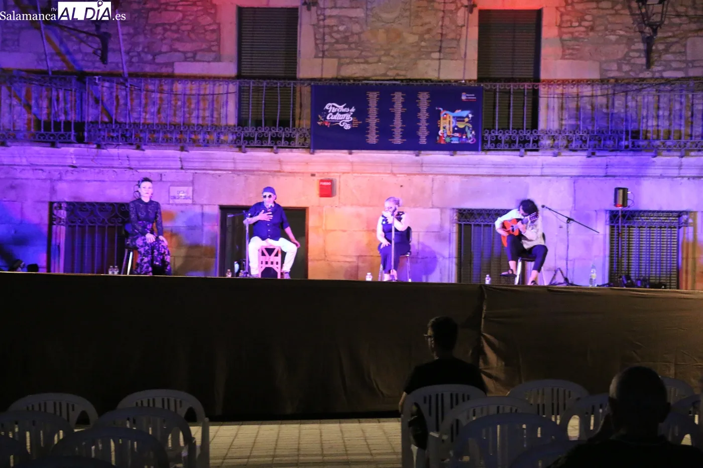 Actuación de La Flamenquería y su 'Flamenkeando' / CORRAL 