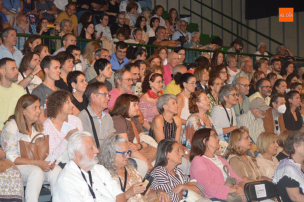 Foto 13 - Los premios y &lsquo;La tierra de Alvargonz&aacute;lez&rsquo; cierran la tarde teatral
