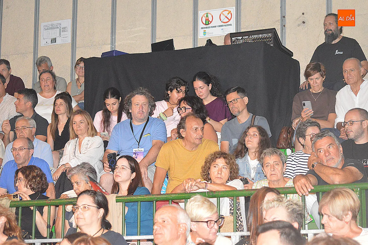 Foto 5 - Los premios y &lsquo;La tierra de Alvargonz&aacute;lez&rsquo; cierran la tarde teatral