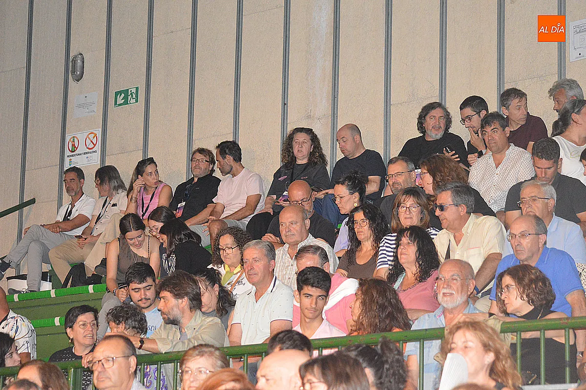 Foto 7 - Los premios y &lsquo;La tierra de Alvargonz&aacute;lez&rsquo; cierran la tarde teatral