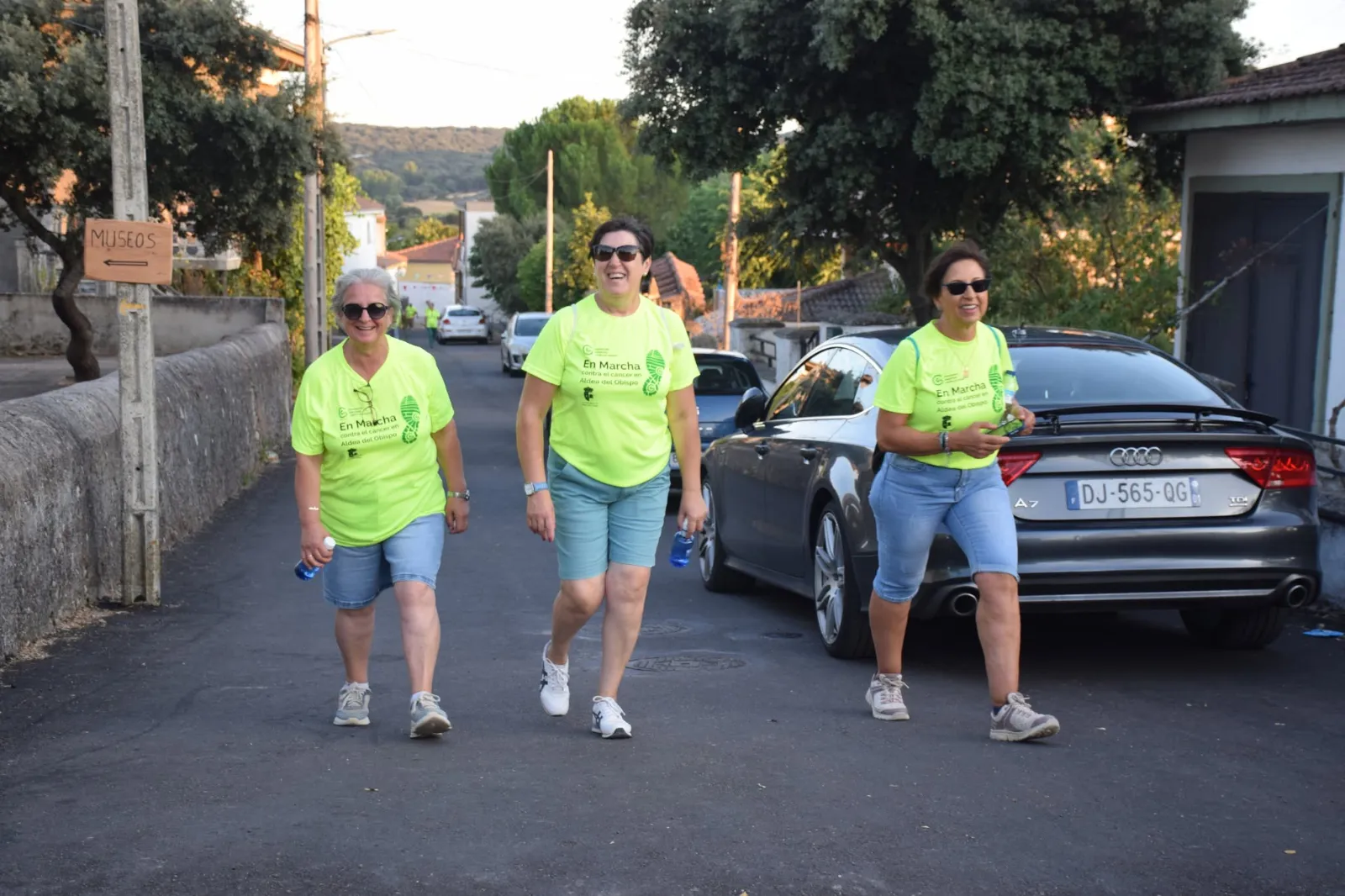 Foto 13 - La Raya se vuelca contra el c&aacute;ncer: 1.100 personas disfrutaron de la marcha de Aldea del Obispo 