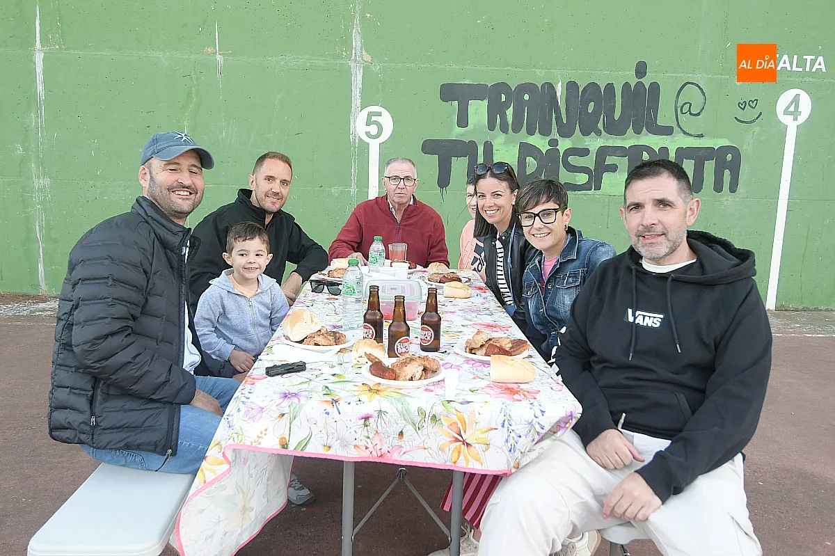 Parrillada popular en Tenebrón