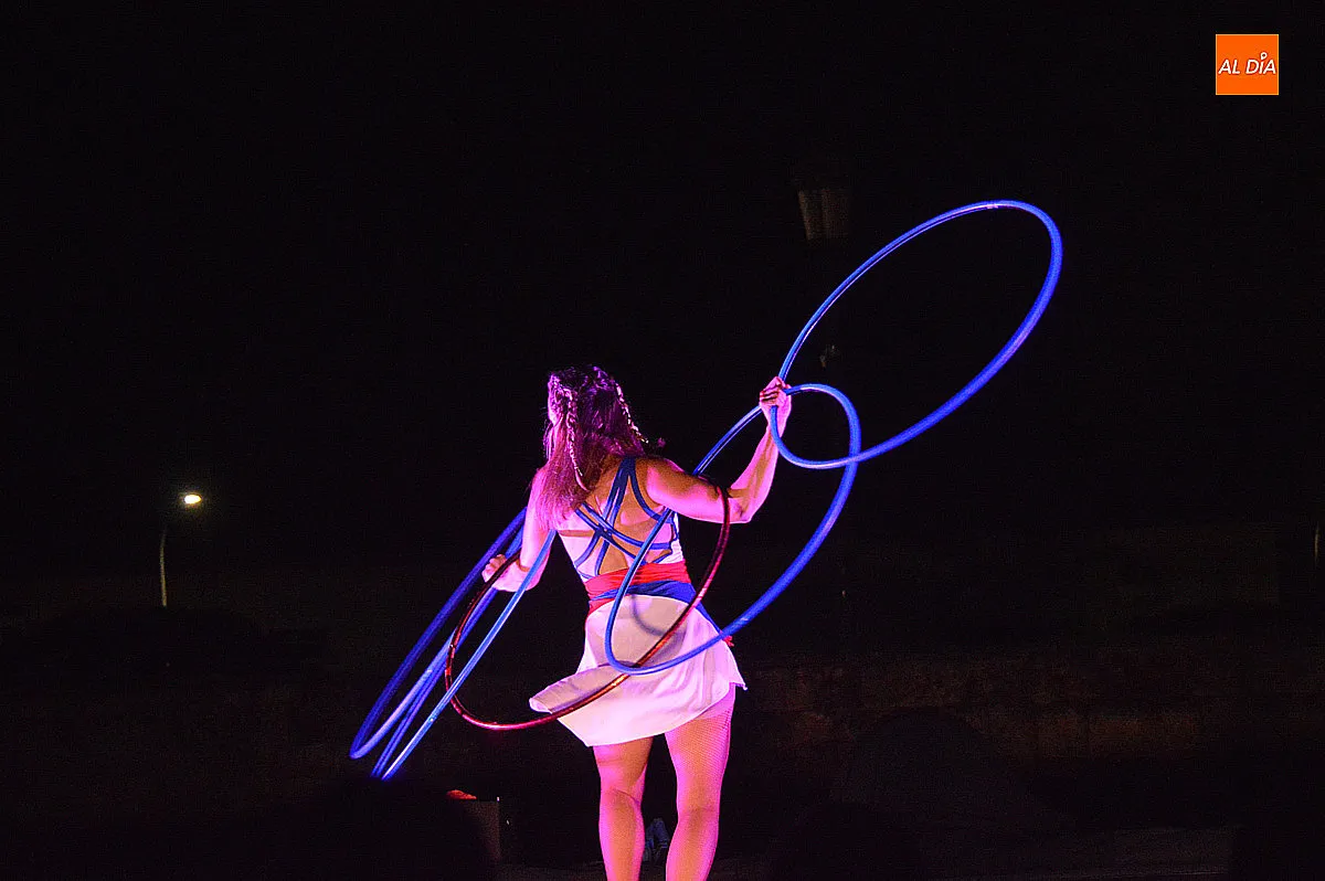 Foto 12 - El circo y el humor toman la noche del pen&uacute;ltimo d&iacute;a de la Feria