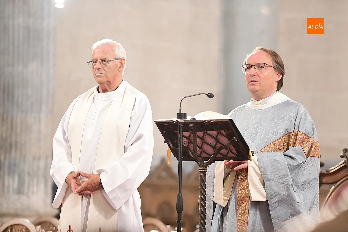 Momentos de la ceremonia religiosa