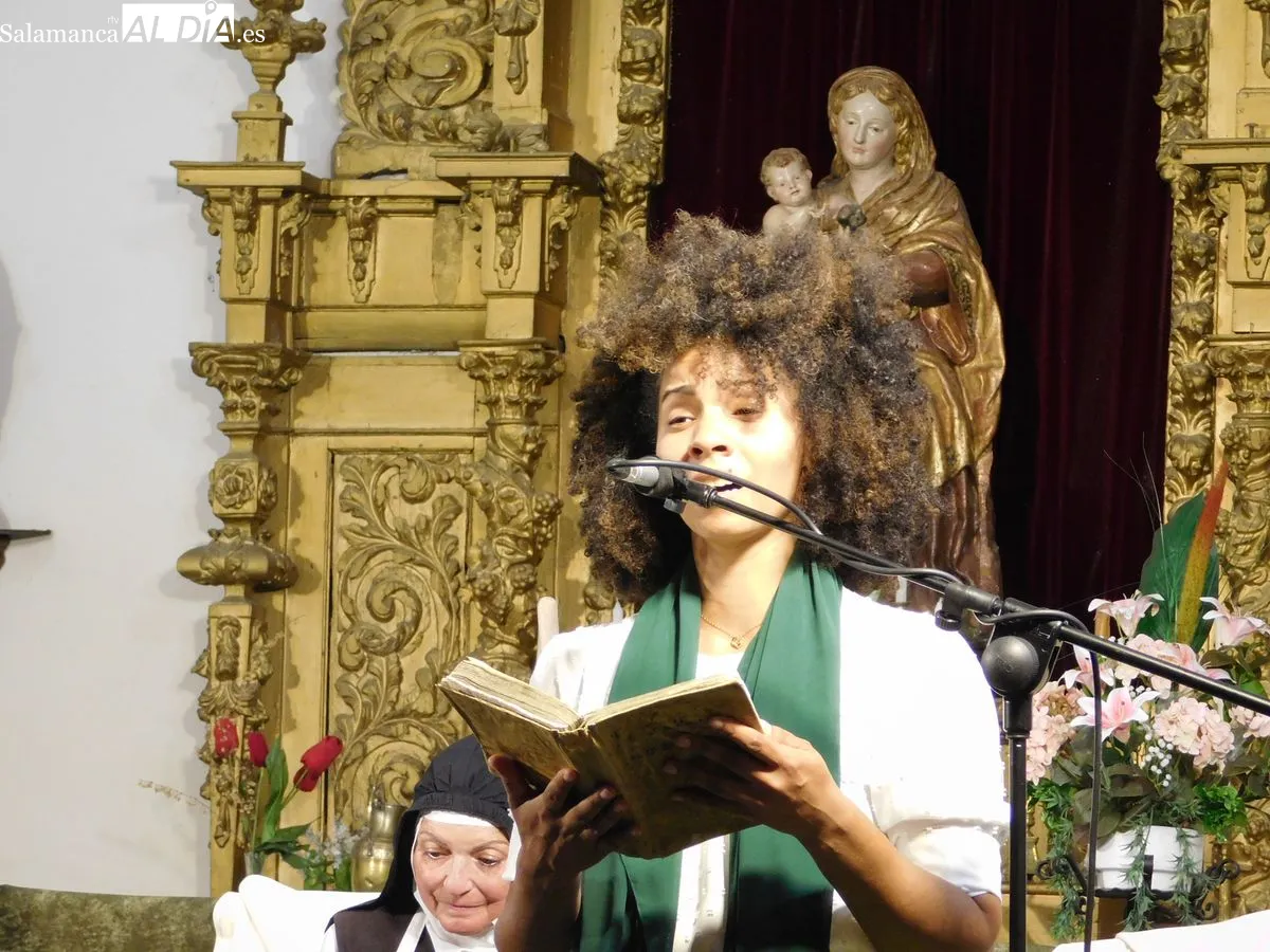 Monterrubio de la Sierra se vuelca con la representación de 'Juan, el espíritu del amor'