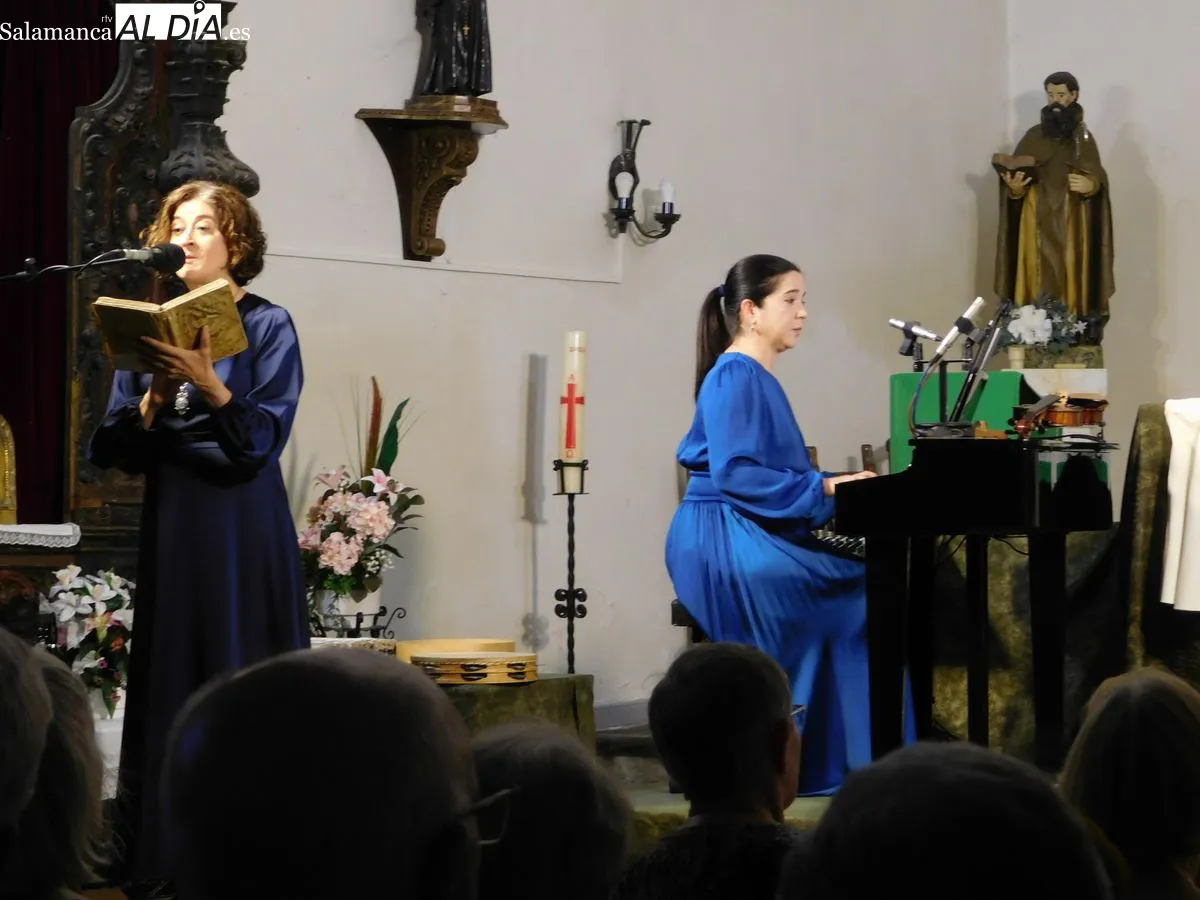 Monterrubio de la Sierra se vuelca con la representación de 'Juan, el espíritu del amor'