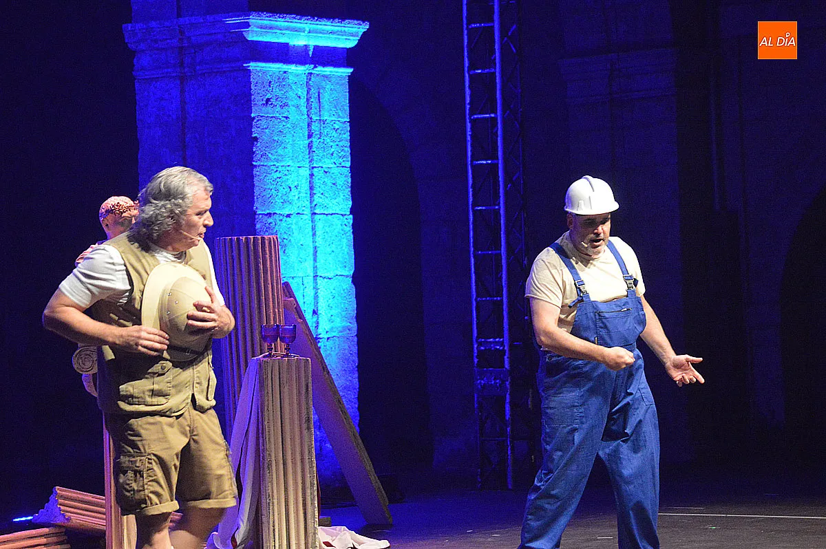 Foto 2 - &lsquo;Un tal C&eacute;sar&rsquo; cierra el jueves con un viaje entre la historia y el humor
