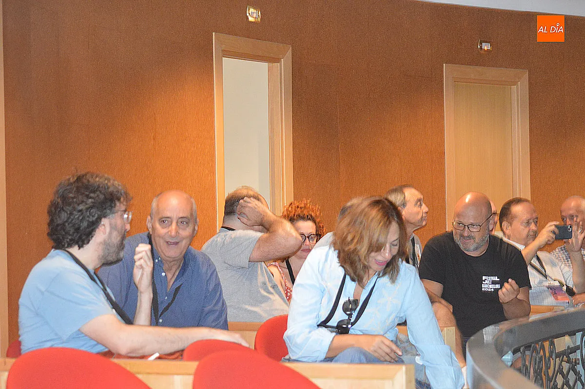 Foto 14 - Del origen del universo a las profundidades del mar, una ma&ntilde;ana de teatro para los m&aacute;s peque&ntilde;os
