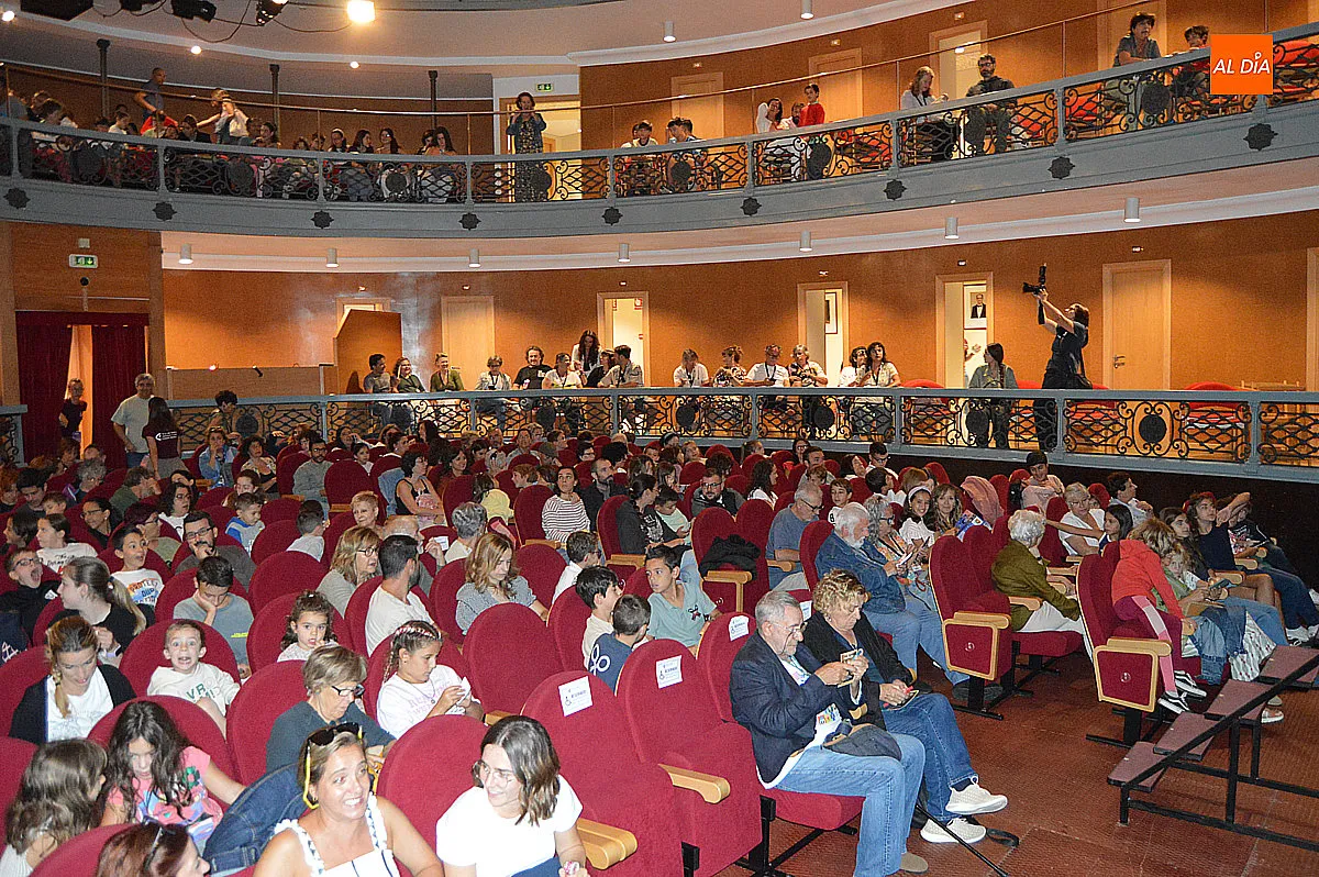 Foto 2 - Del origen del universo a las profundidades del mar, una ma&ntilde;ana de teatro para los m&aacute;s peque&ntilde;os