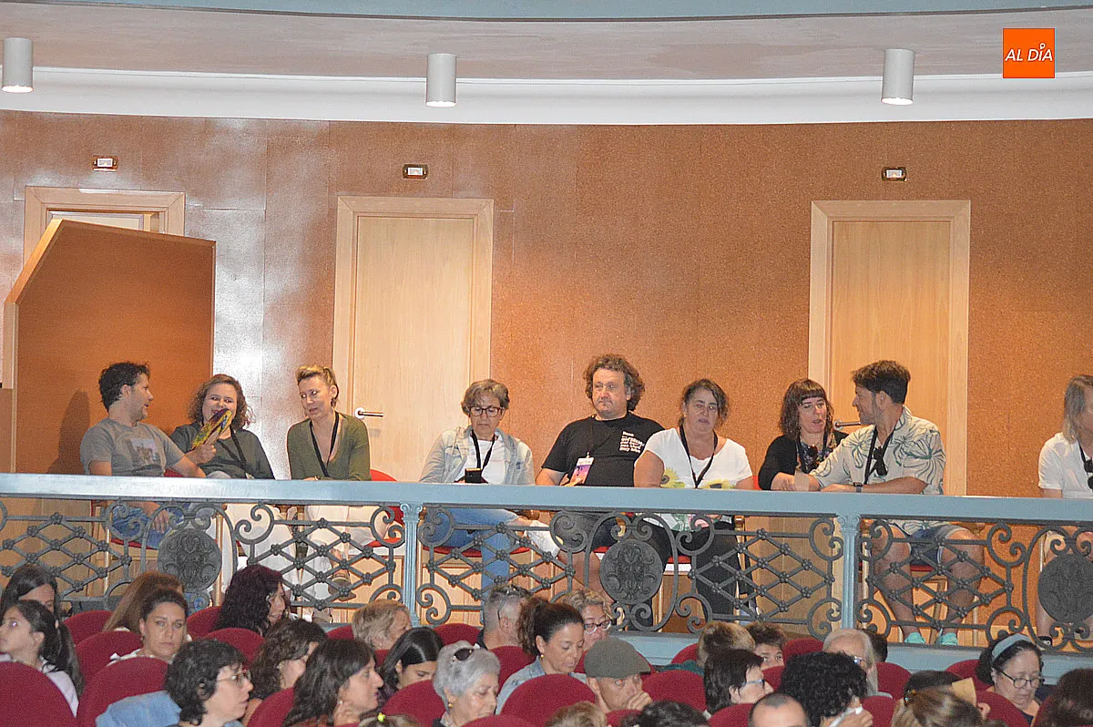 Foto 6 - Del origen del universo a las profundidades del mar, una ma&ntilde;ana de teatro para los m&aacute;s peque&ntilde;os