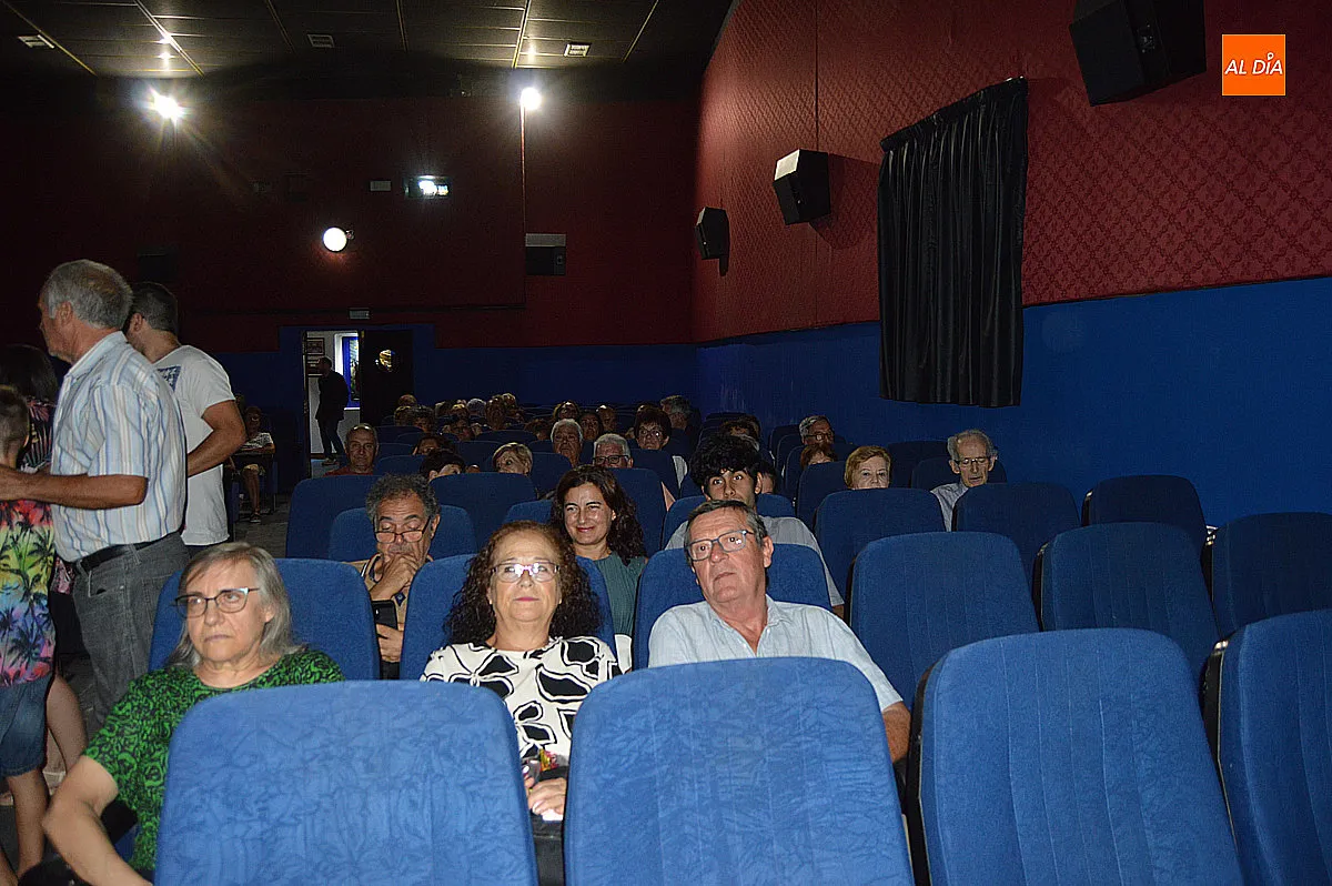 Presentación de la película pastoris 