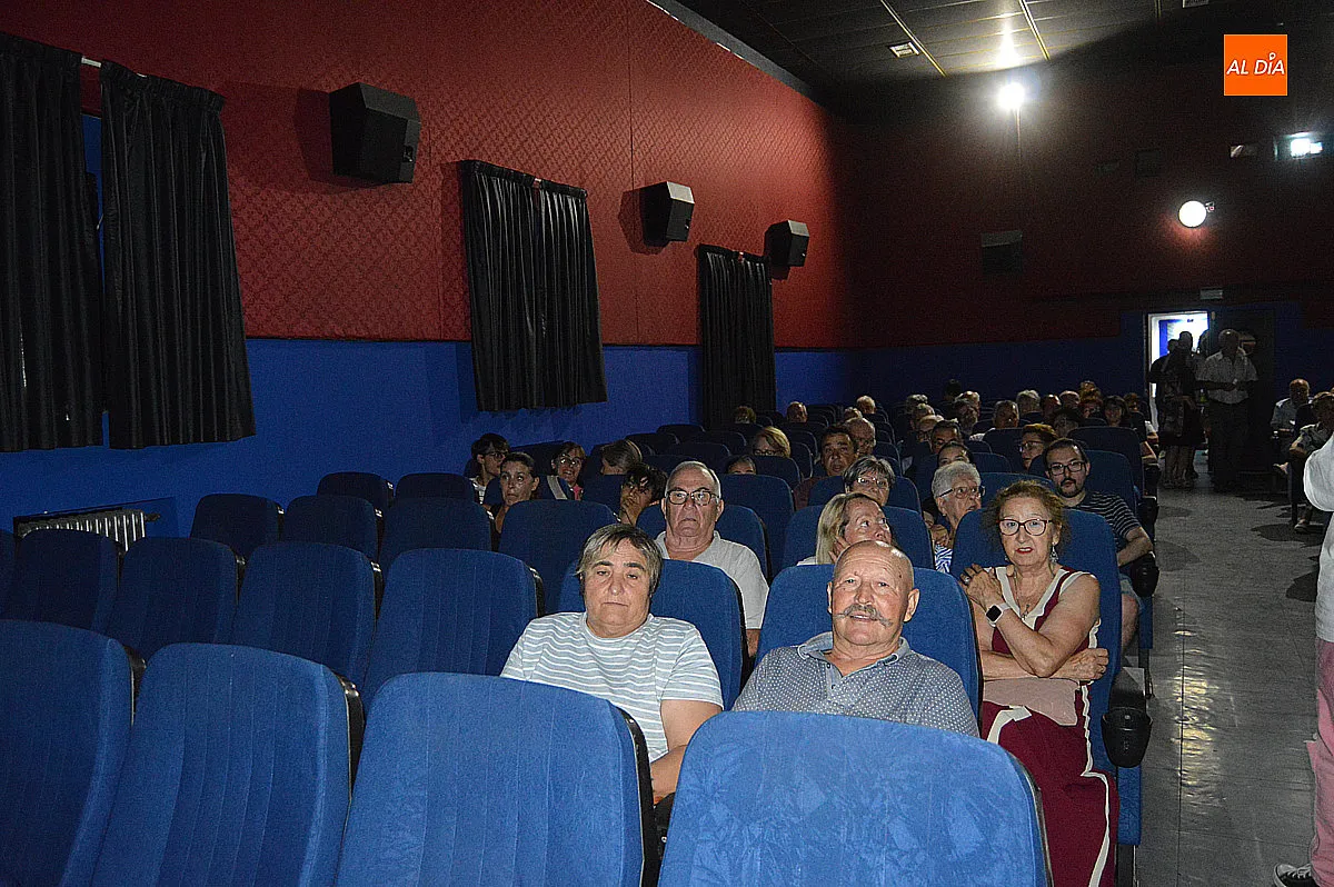 Presentación de la película pastoris 