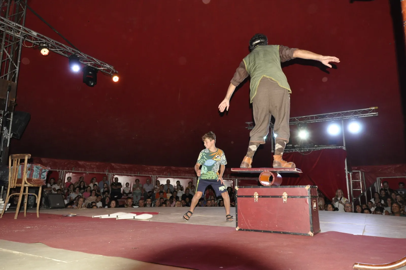Foto 8 - Tras el &eacute;xito de los malabares, turno de las acrobacias a&eacute;reas en Volatiritormes. Este es el programa para esta domingo