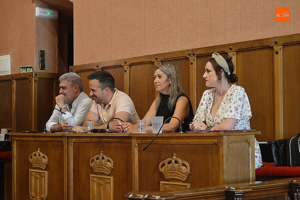 Foto 2 - El pleno de Ciudad Rodrigo destaca el crecimiento urban&iacute;stico y activa la organizaci&oacute;n del Carnaval del Toro 2027