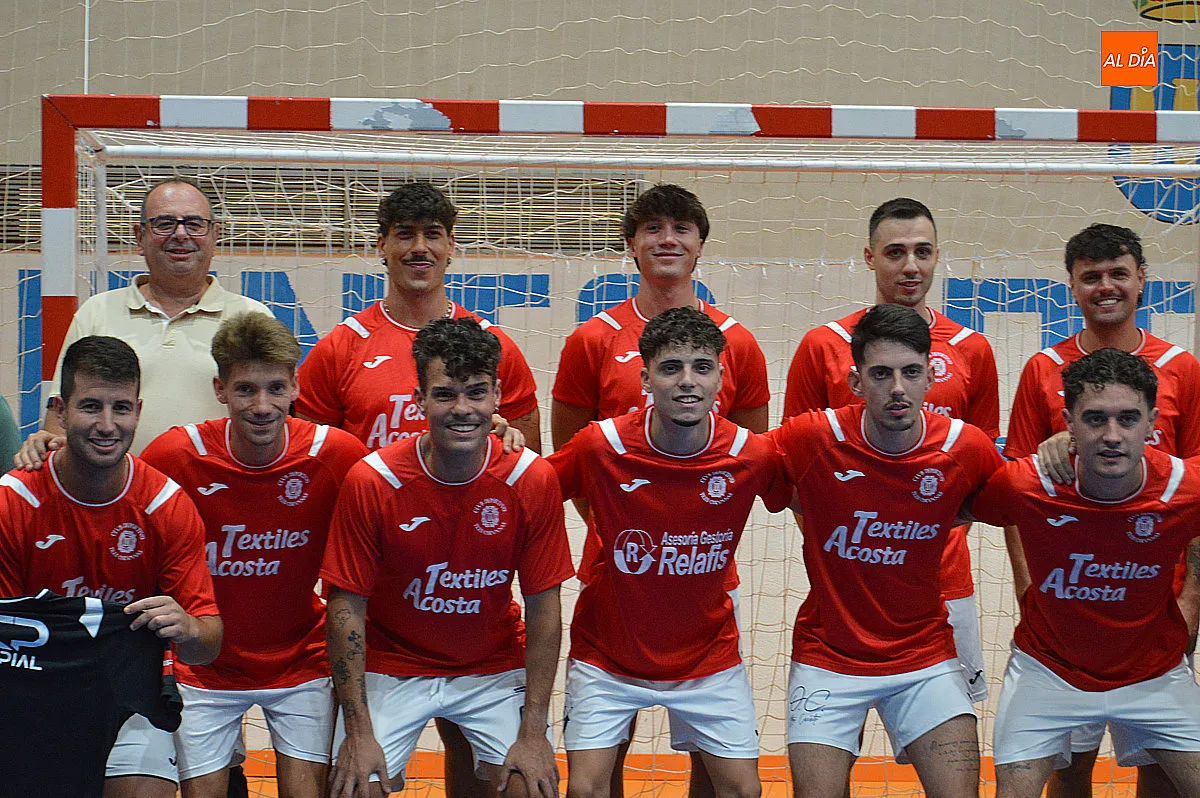 Foto 5 - El Tres Columnas tercera divisi&oacute;n arranca una nueva pre-temporada con &Oacute;scar Gonz&aacute;lez al frente