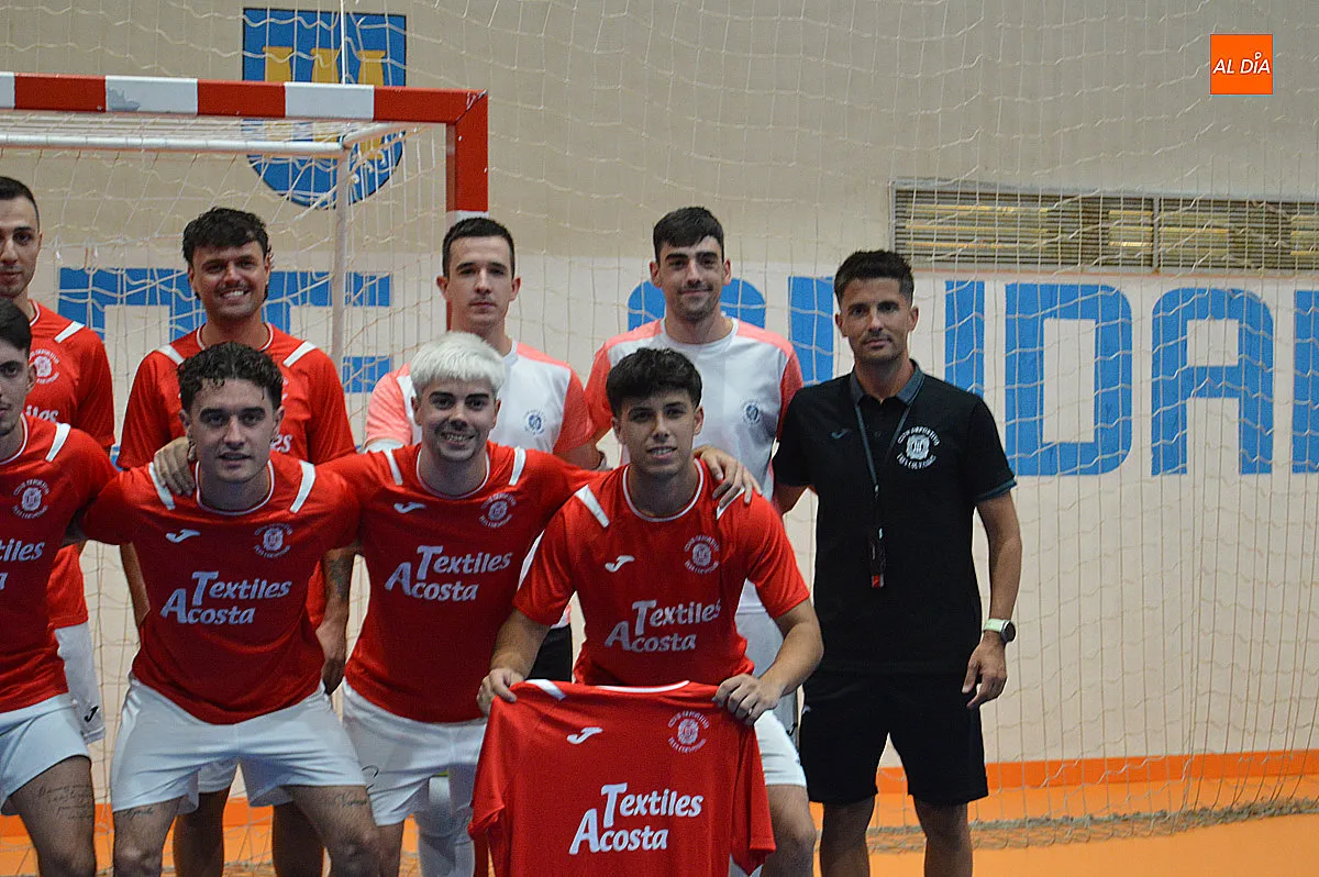 Foto 7 - El Tres Columnas tercera divisi&oacute;n arranca una nueva pre-temporada con &Oacute;scar Gonz&aacute;lez al frente