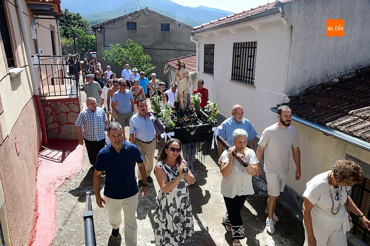 Procesión San Salvador Vegas de Domingo Rey