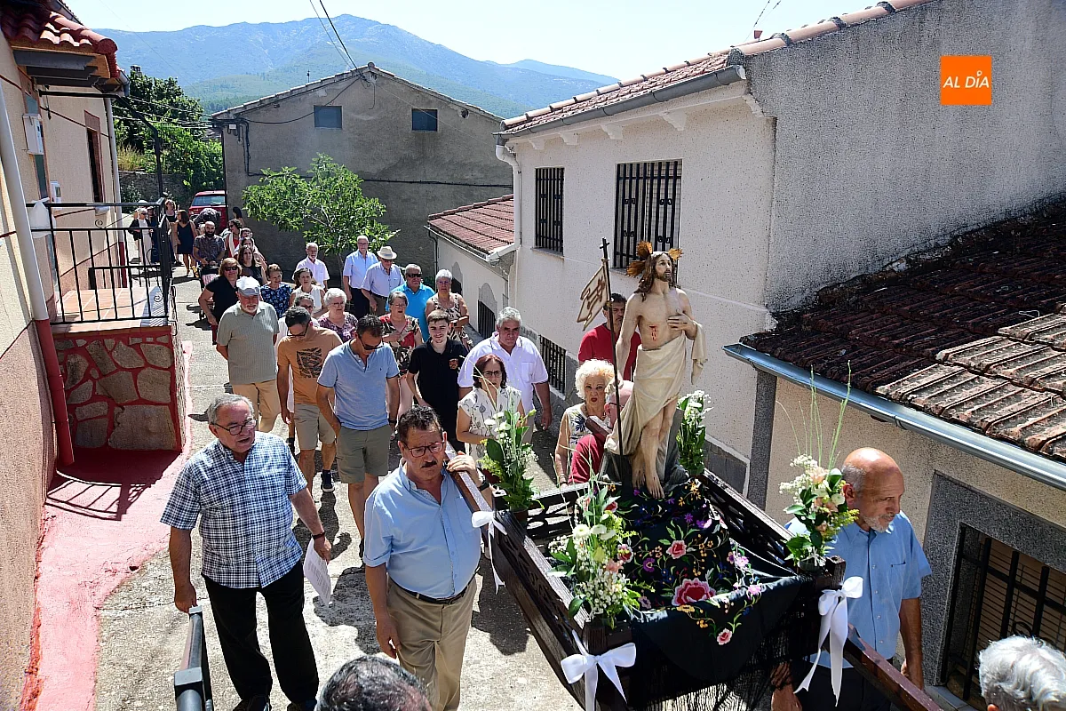 Procesión San Salvador Vegas de Domingo Rey