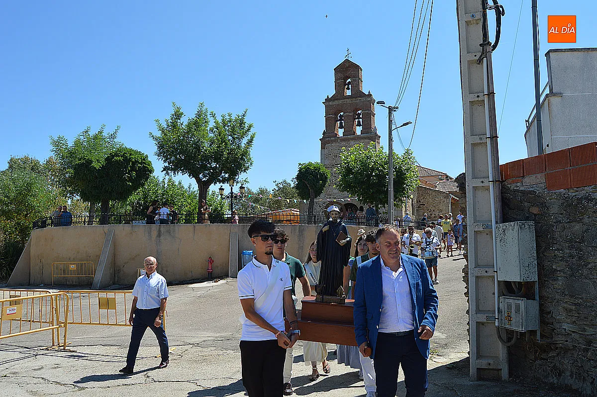 Procesión de Saelices el Chico en honor a San Benito 