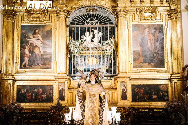 Foto 14 - Alba de Tormes cierra sus fiestas con el regreso de Santa Teresa a la clausura