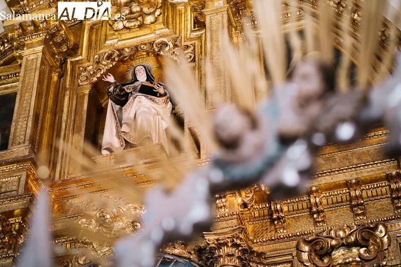 Foto 6 - Alba de Tormes cierra sus fiestas con el regreso de Santa Teresa a la clausura