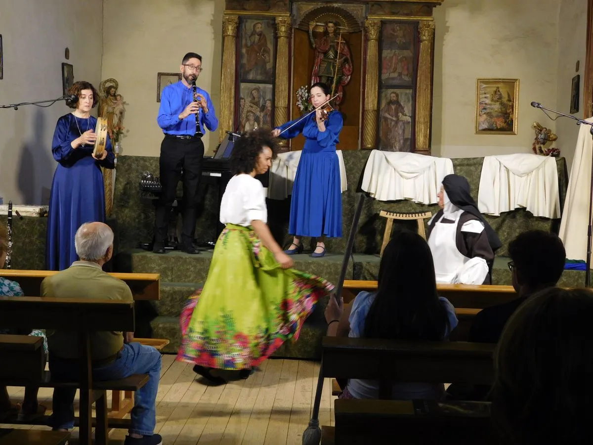 Representación de 'Juan, el espíritu del amor' en Sanchón de la Sagrada