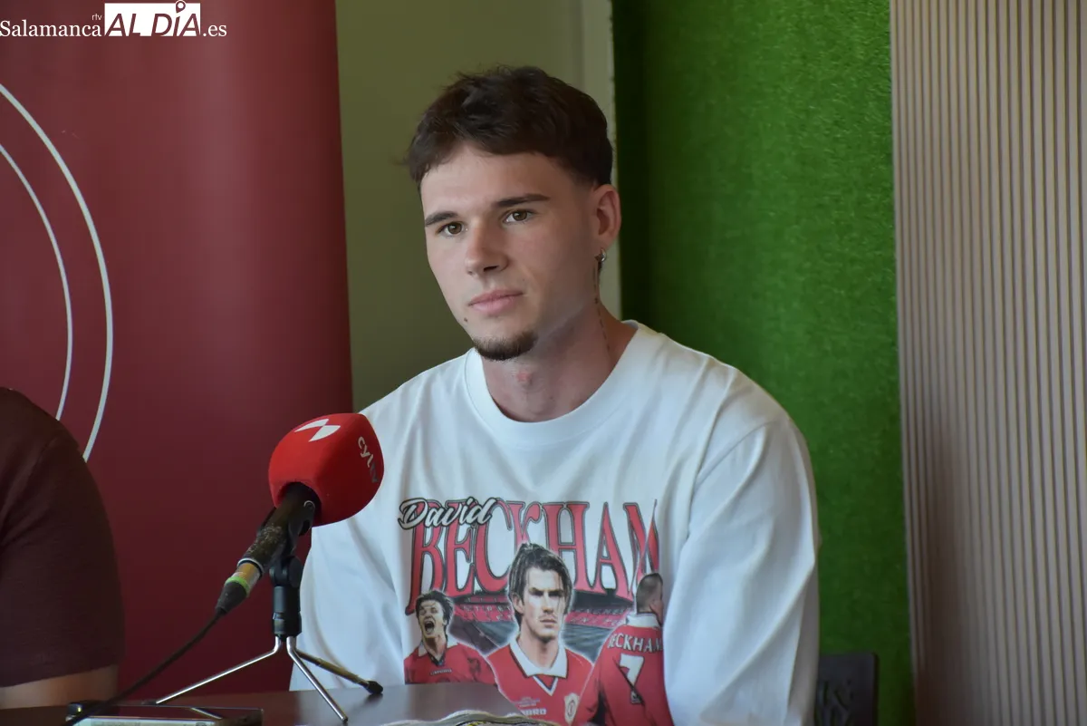 Unionistas presenta a Retu y Mikel Serrano para reforzar su línea defensiva