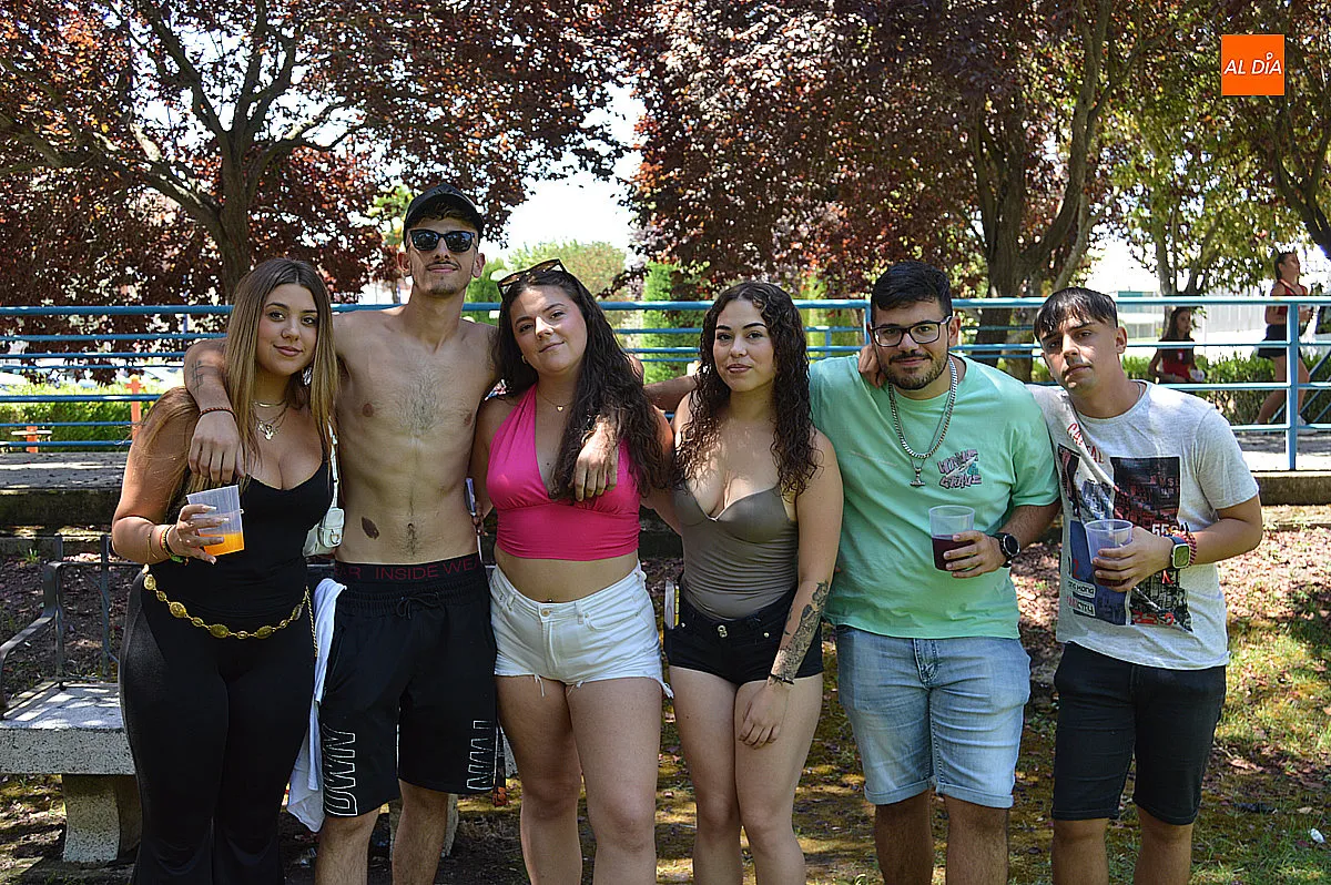 Foto 4 - Los j&oacute;venes llenan de ambiente el Valle de San Mart&iacute;n durante el Martes Mayor