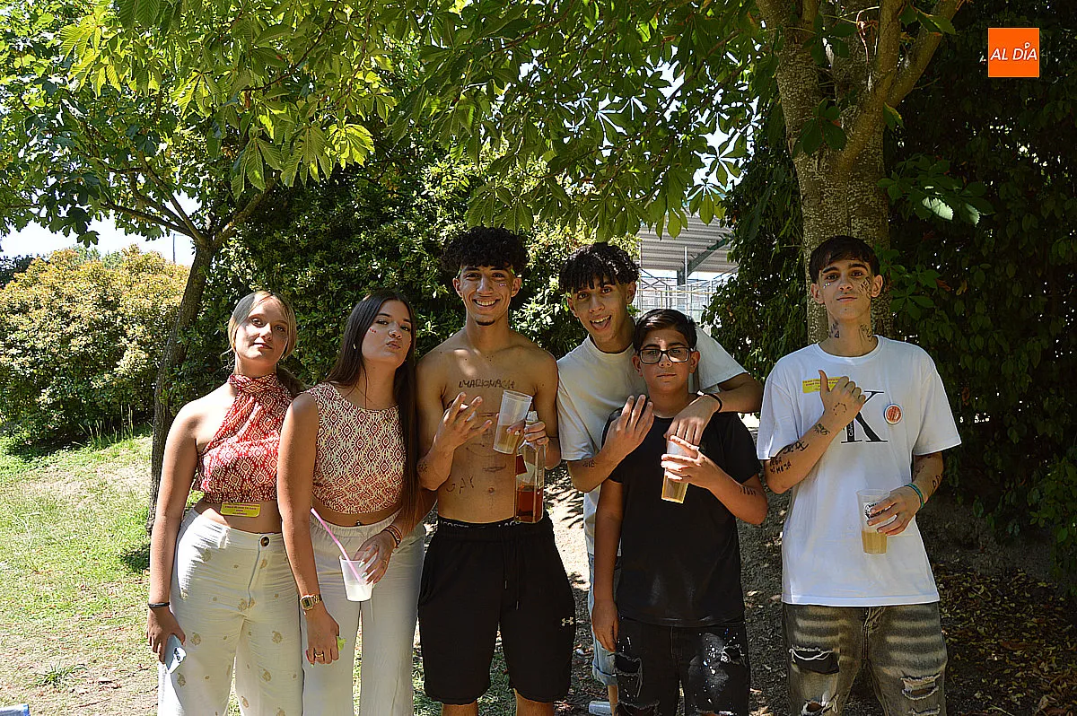 Foto 7 - Los j&oacute;venes llenan de ambiente el Valle de San Mart&iacute;n durante el Martes Mayor