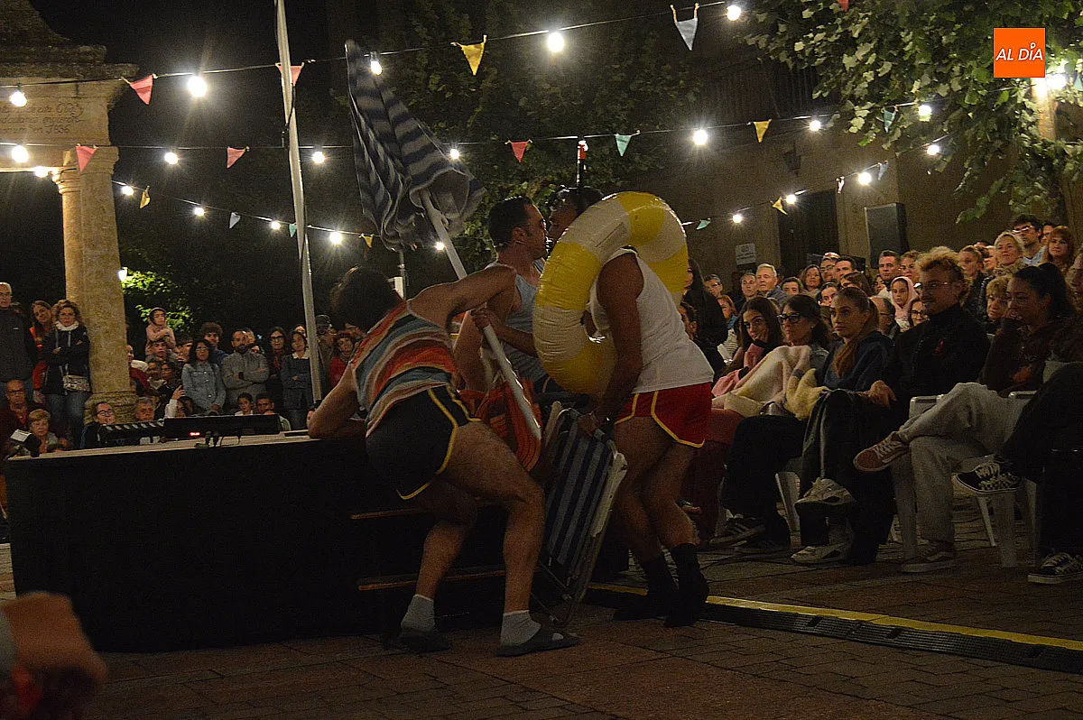 Foto 17 - &lsquo;Verano del 69 o el guateque que nunca fue&rsquo; pone ritmo a la noche con su propuesta m&uacute;sico-teatral