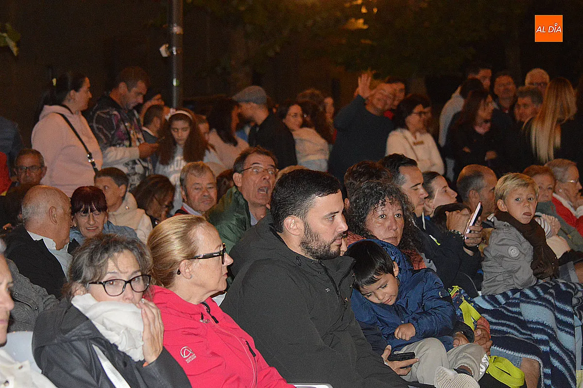 Foto 7 - &lsquo;Verano del 69 o el guateque que nunca fue&rsquo; pone ritmo a la noche con su propuesta m&uacute;sico-teatral