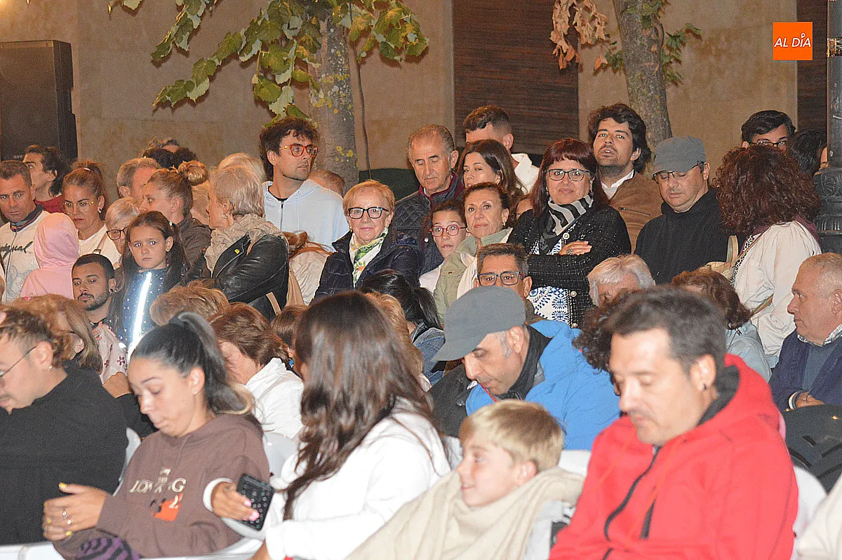 Foto 9 - &lsquo;Verano del 69 o el guateque que nunca fue&rsquo; pone ritmo a la noche con su propuesta m&uacute;sico-teatral