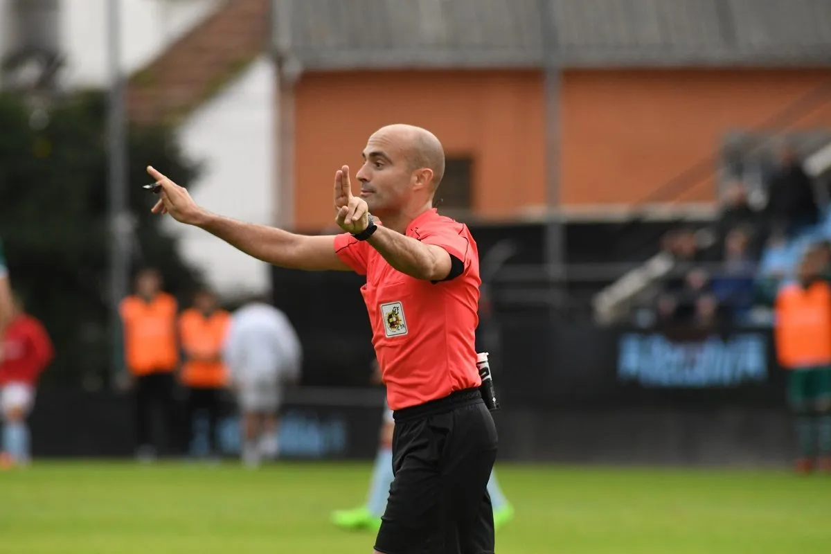 La mejor vista está en el campo: Salamanca busca nuevos árbitros de fútbol y fútbol sala