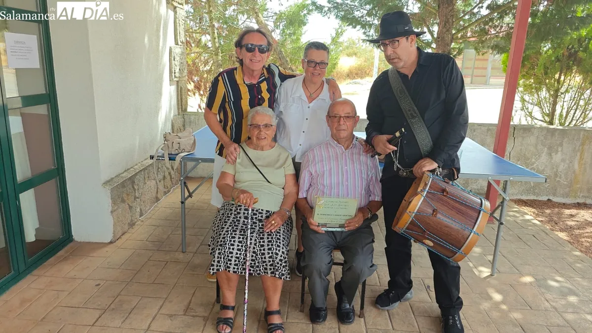 Comida de socios de la Asociación de Mayores de Cabeza de Framontanos / JOSÉ ANTONIO MARTÍN GARCÍA