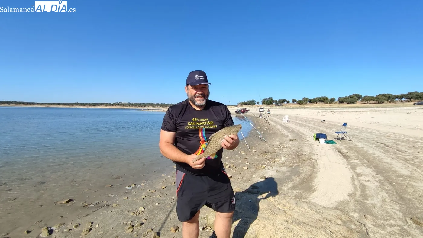 Buena participación en el XV Encuentro de Pesca 'San Roque' en Villarino de los Aires / CORRAL